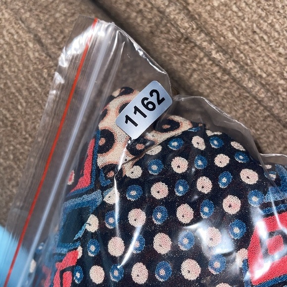 🌹STERLING STYLES BEAUTIFUL BLOUSE - Picture 6 of 6